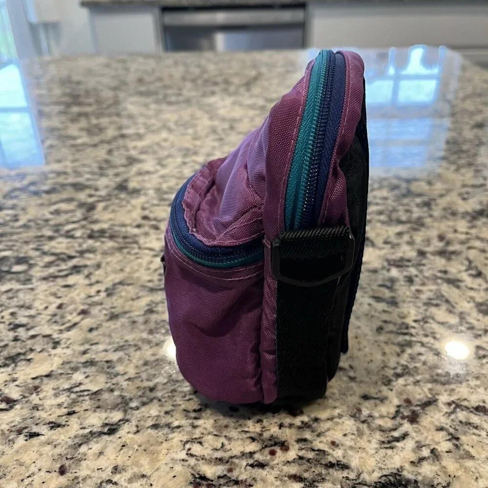 Vintage Retro 80's 90's Samsonite World Sport Padded Camera Bag Model Purple
